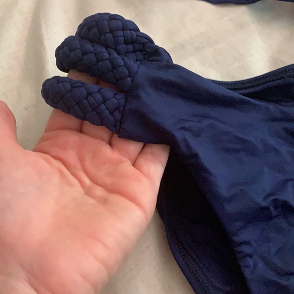 Vitamin A navy blue bikini. Both pieces are L. - Picture 4 of 7